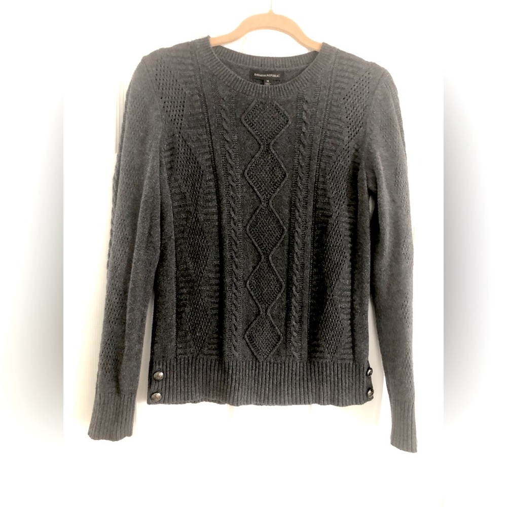Banana Republic Gray Knit Cotton Sweater with Silver Button Detail Women’s Sz. M